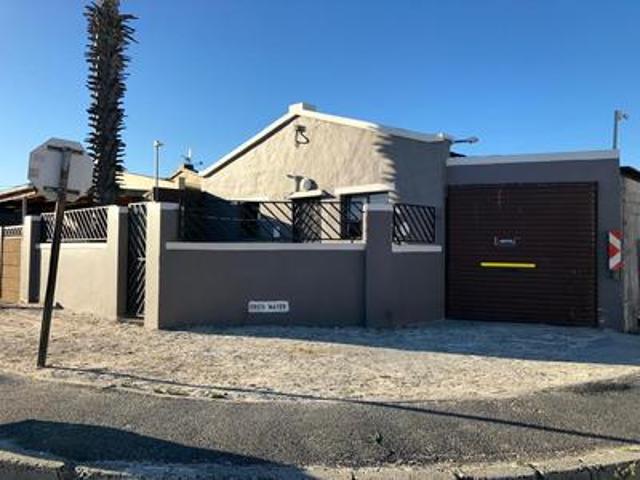 House for rent in Mitchells Plain, Western Cape