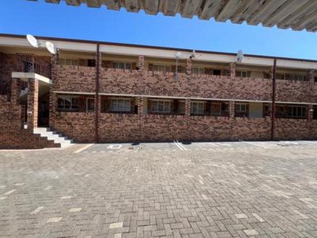 Apartment for sale in Mohlakeng, Gauteng