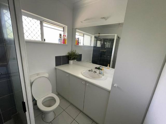 Granny Flat for rent in Cairns, Queensland