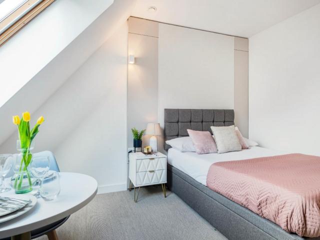 Apartment for rent in London Borough of Hounslow, Greater London