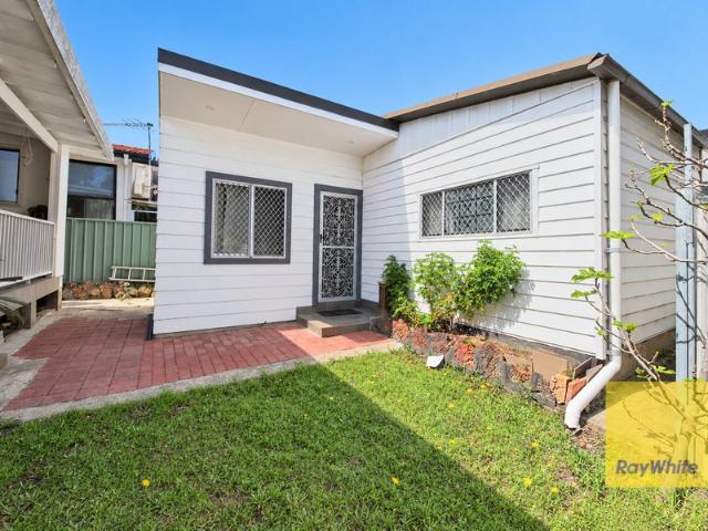 Apartment for rent in Greenacre, Sydney