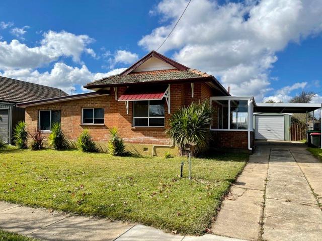 House for rent in Brisbane Grove, New South Wales