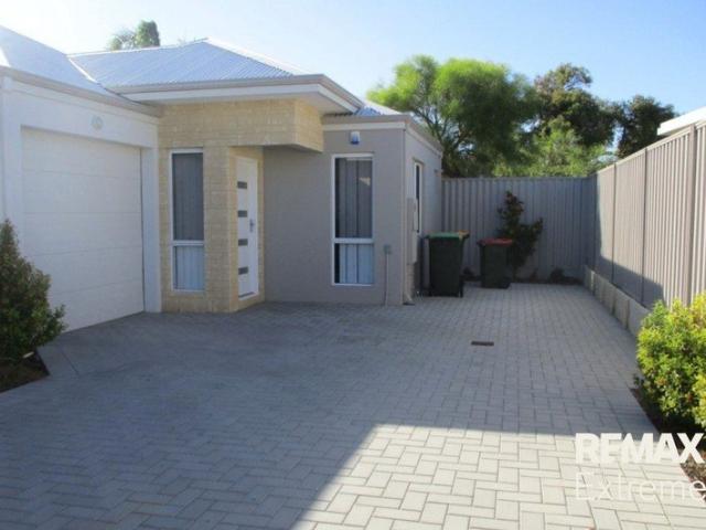 Duplex for rent in Kallaroo, Western Australia