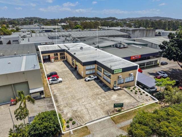 Warehouse for rent in Toombul, Queensland