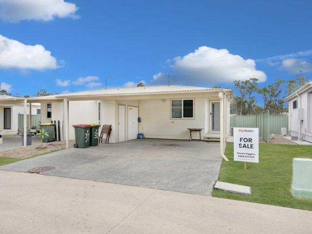 Apartment for rent in Middlemount, Queensland