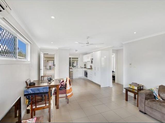 Apartment for rent in Middlemount, Queensland