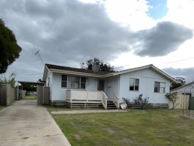 House for sale in Katanning, Shire Of Katanning