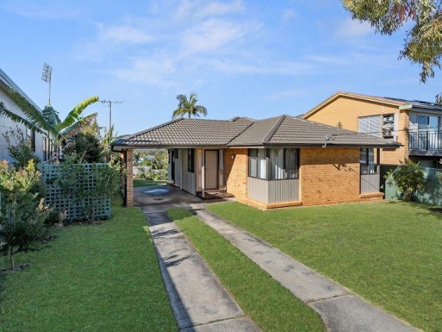 House for sale in Budgewoi, New South Wales