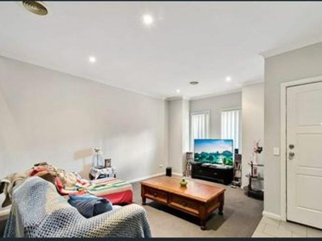 Townhouse for rent in Camerons Creek, Victoria