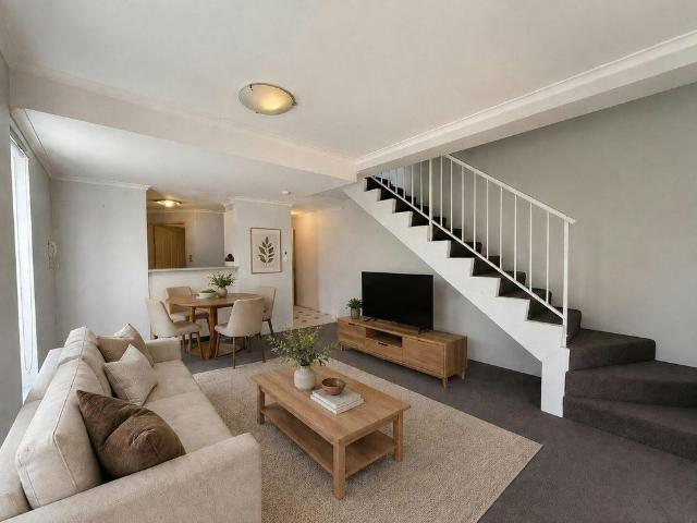 Townhouse for rent in Sydney, New South Wales