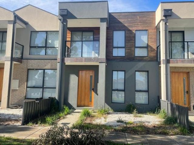 Townhouse for rent in Craigieburn, Victoria