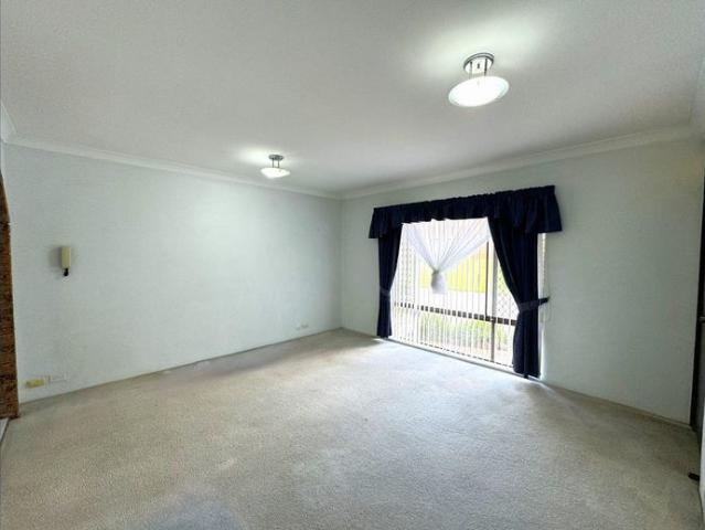 Townhouse for rent in Sydney, New South Wales