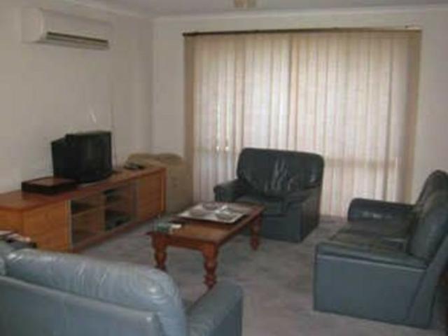 Townhouse for rent in Canberra, Australian Capital Territory