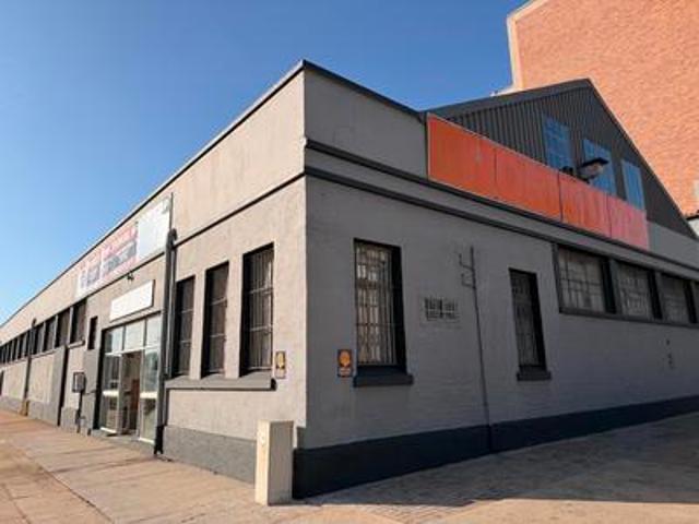 Commercial for rent in Port Elizabeth, Eastern Cape