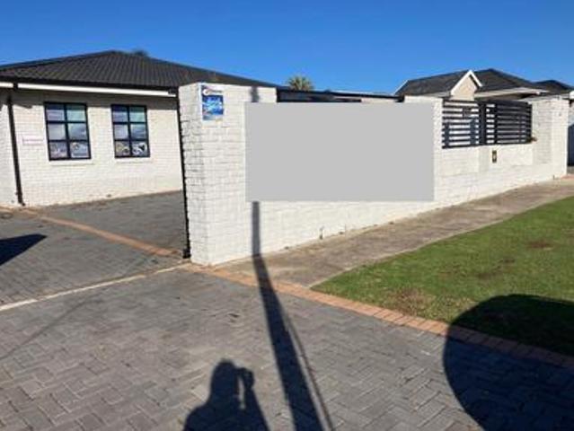 Commercial for rent in Port Elizabeth, Eastern Cape