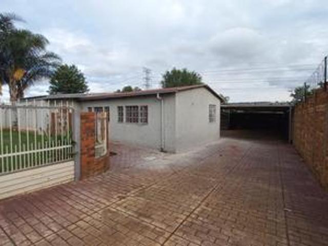 House for sale in Waterkloof, Gauteng