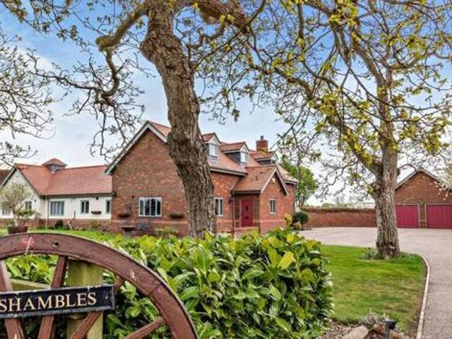 House for sale in East Bank, Norfolk