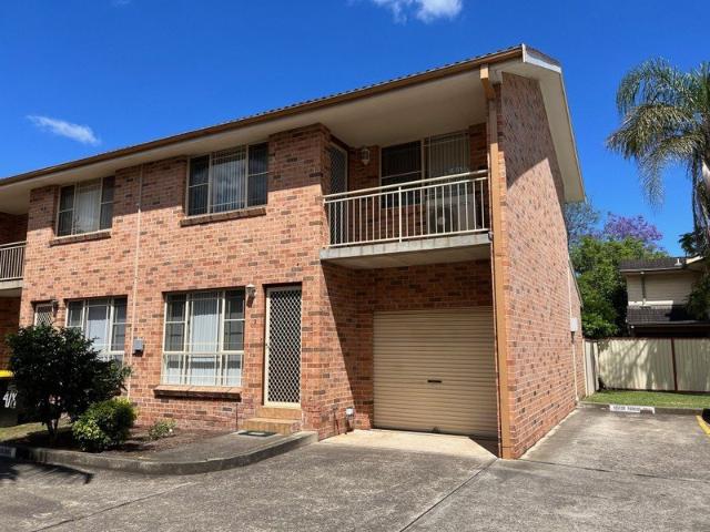 Townhouse for rent in Sydney, New South Wales