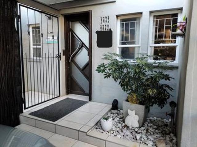 Townhouse for rent in Oranjeville, Free State