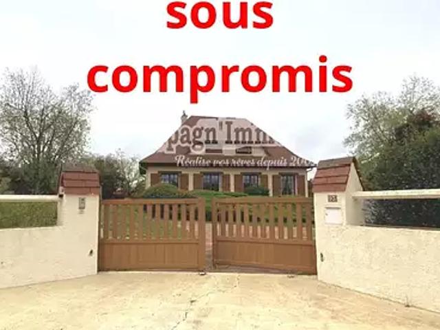 Maison vente à Roanne, Neaux