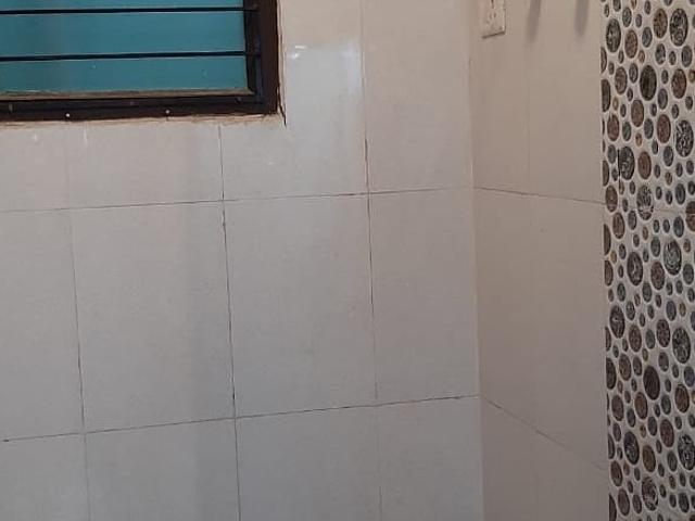 Property for rent in Deri