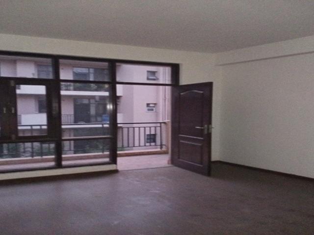 Property for rent in Deri