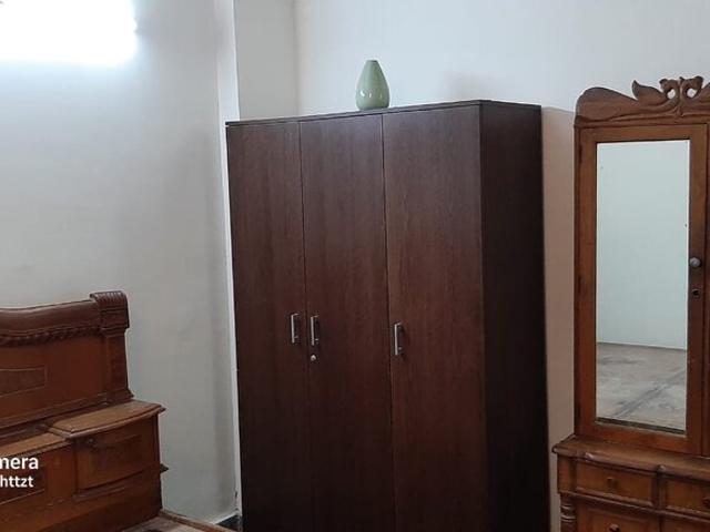 Property for rent in Deri