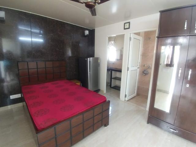 Property for rent in Deri