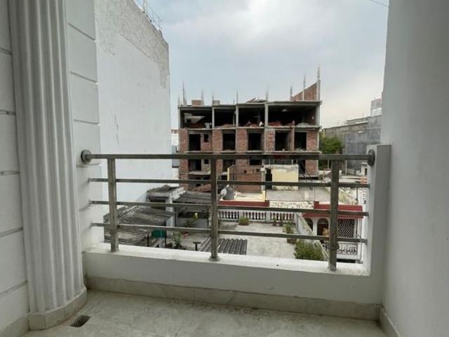 Property for rent in Deri