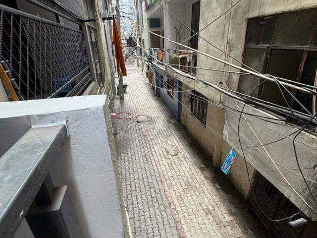 Property for rent in Deri