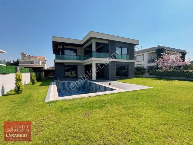 Nebiler, Döşemealtı içerisinde kiralık Villa