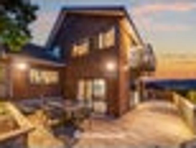 House for sale in Days Bay, Wellington