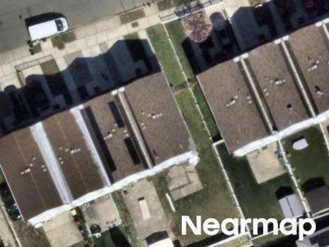 House for sale in The Bronx, Arverne