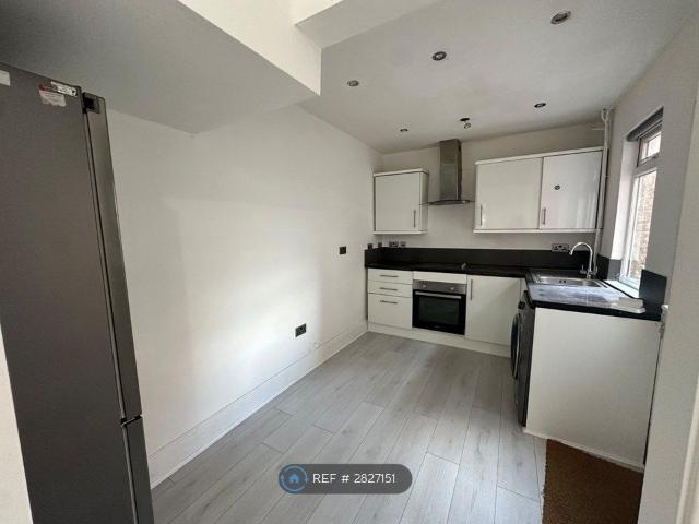 House for rent in Kensington, Calderstones