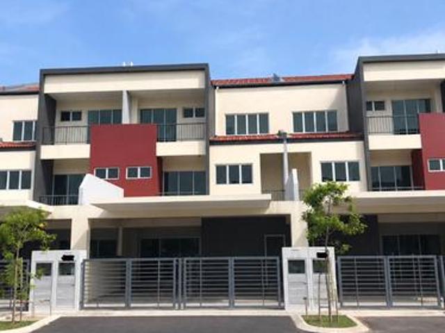 Townhouse for sale in Nilai, Negeri Sembilan