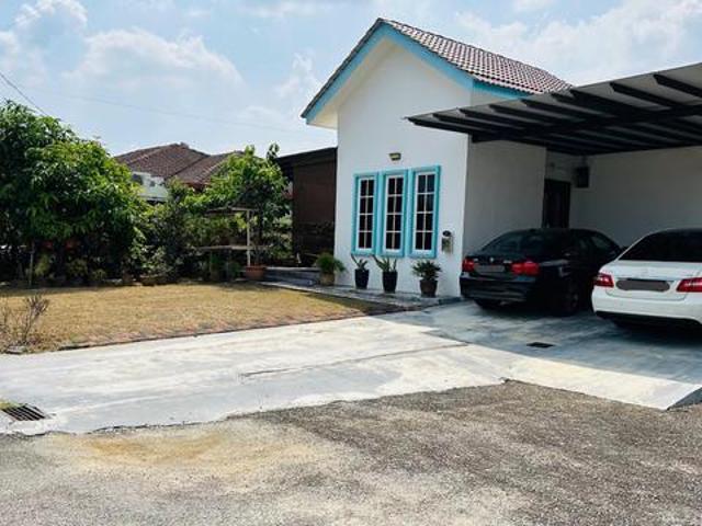 Residential House for sale in Sendayan Village, Negeri Sembilan