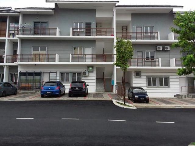 Townhouse for sale in Sendayan Village, Negeri Sembilan