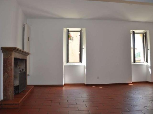 Apartment mieten in Neggio, Distretto di Lugano