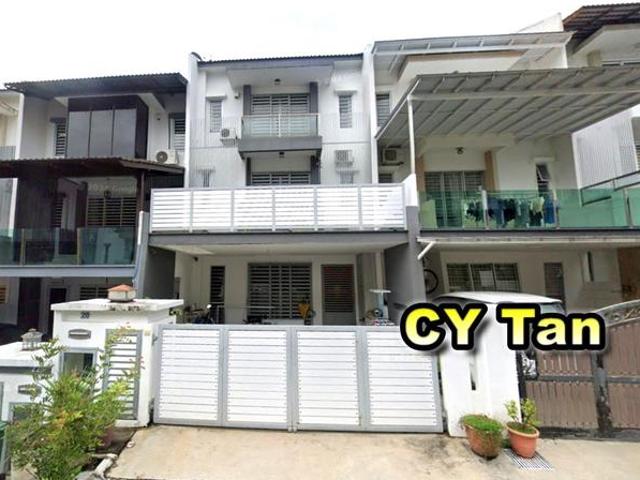 Terraced House for rent in Georgetown, Penang