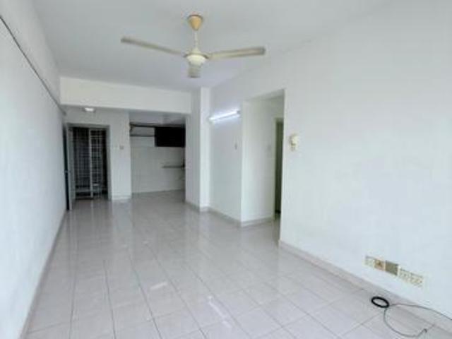 Condominium for sale in Puchong, Majlis Bandaraya Subang Jaya