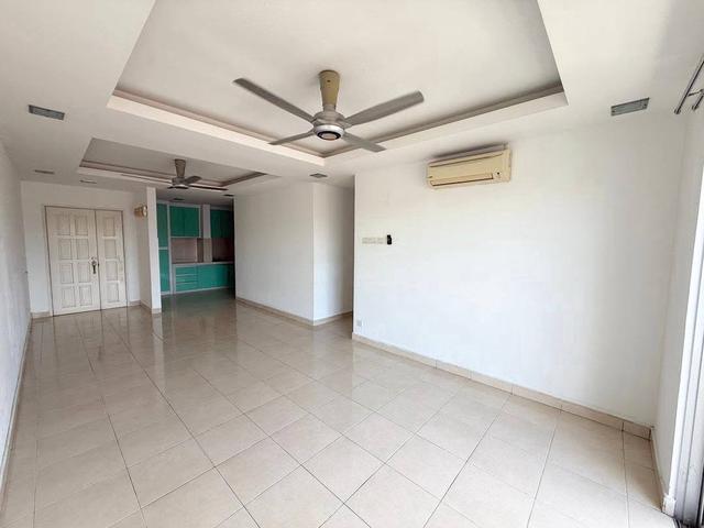 Condominium for sale in Petaling, Alam Impian