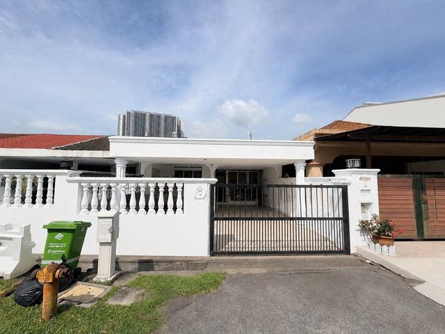 Terraced House for sale in Country Heights Damansara, Kuala Lumpur