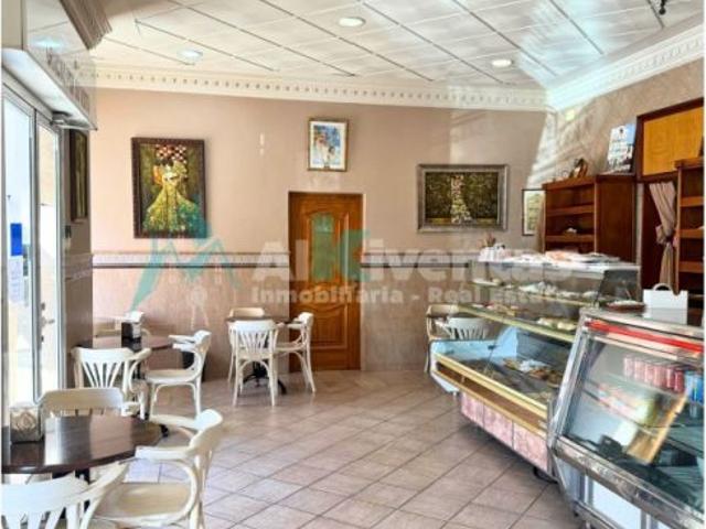 Local Comercial en venta en Barrio de San Antón, Valle del Guadalhorce