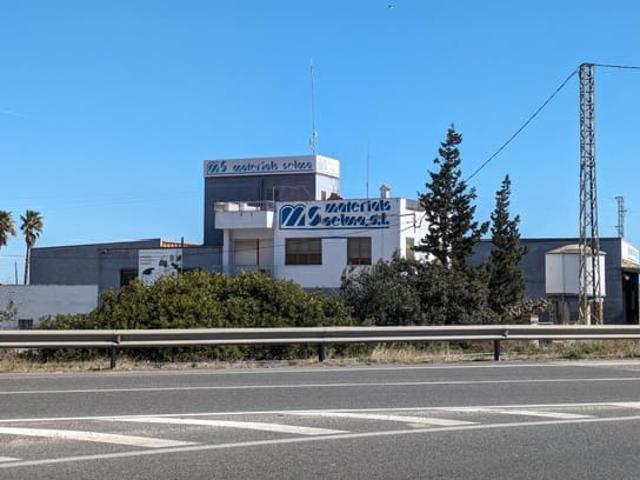 Local Comercial en venta en Amposta