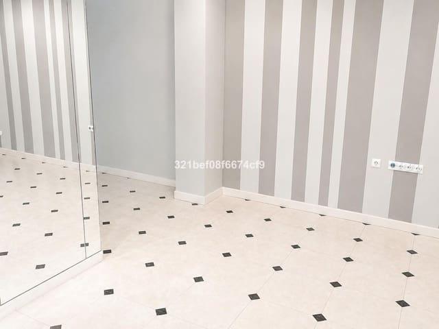 Local Comercial en venta en Barriada Islas Canarias, Costa del Sol Occidental