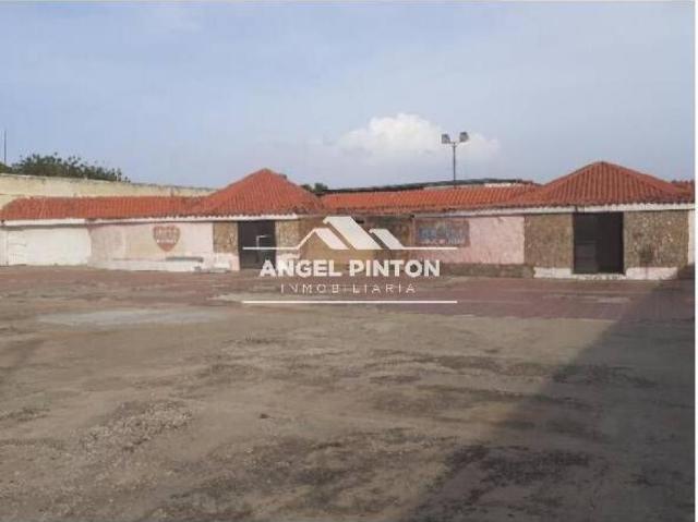 Local Comercial en venta en Cristo De Aranza, La Arreaga