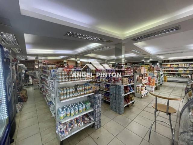 Local Comercial en venta en Cacique Mara, Maracaibo