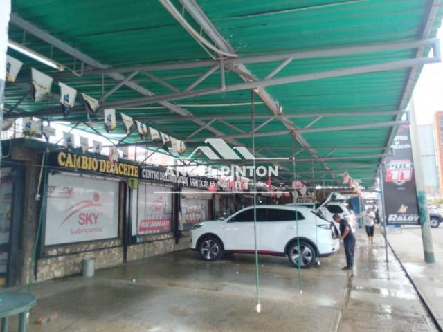 Local Comercial en venta en Cacique Mara, Maracaibo