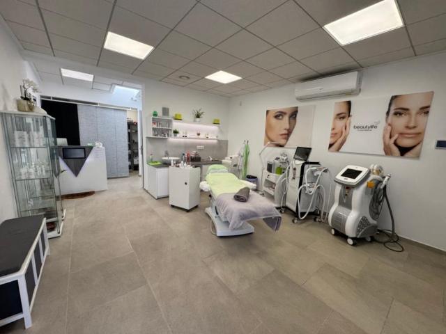 Local Comercial en venta en Moraira, la Marina Alta
