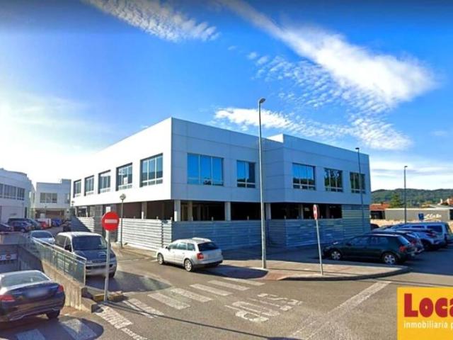 Local Comercial en alquiler en Revilla, Camargo